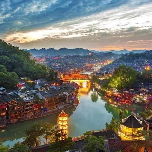 湘西精华 | 张家界+阿凡达+芙蓉镇+凤凰古城6天5晚超现实之旅