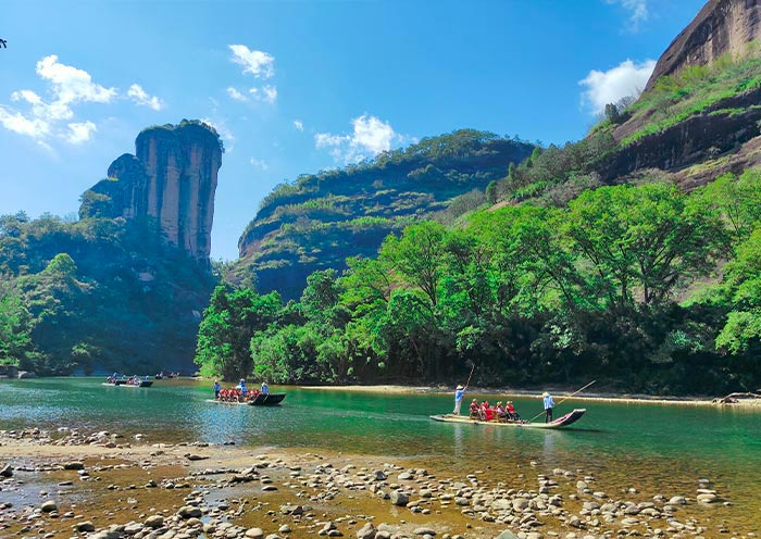 Bamboo rafting on the Nine-Bend Stream of Wuyishan