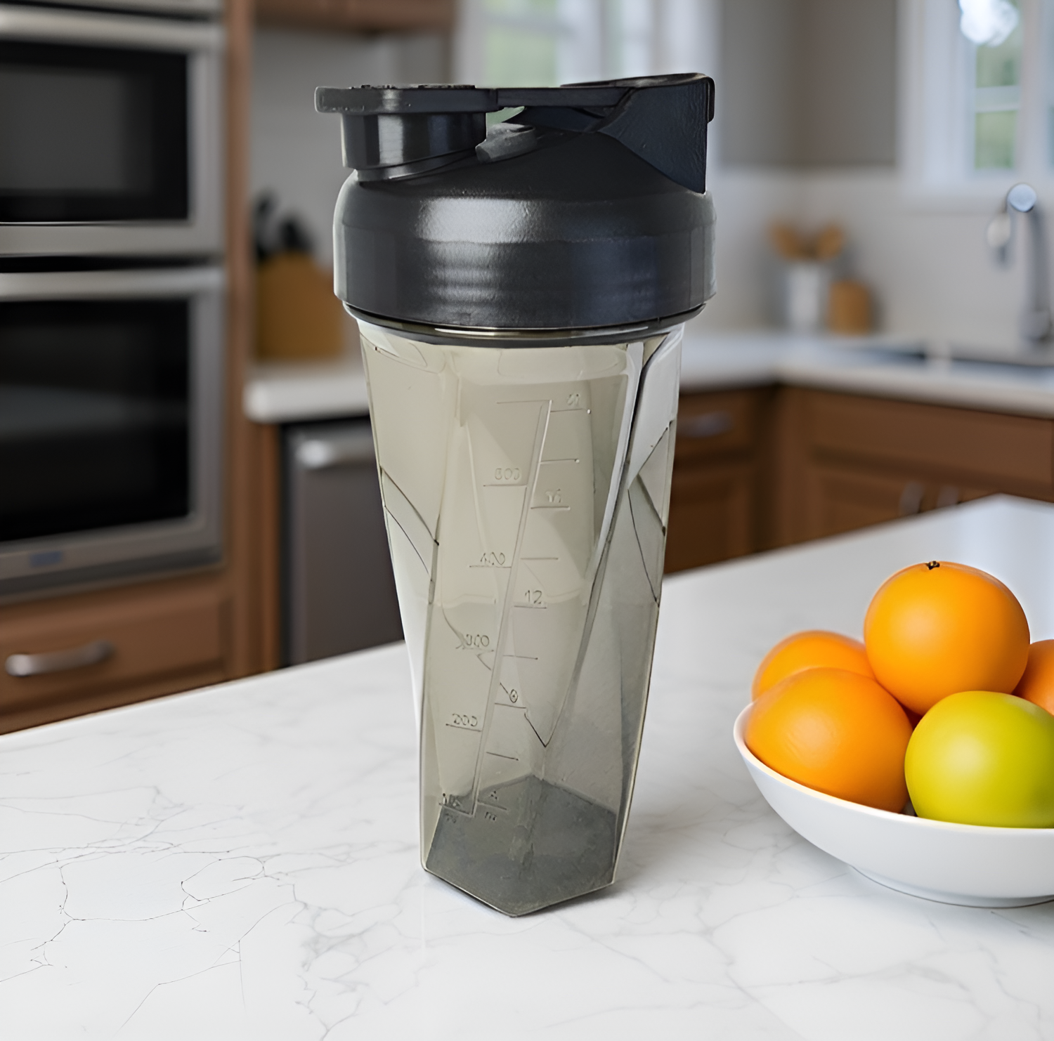 세련된 디자인의 내고온 스포츠 물병