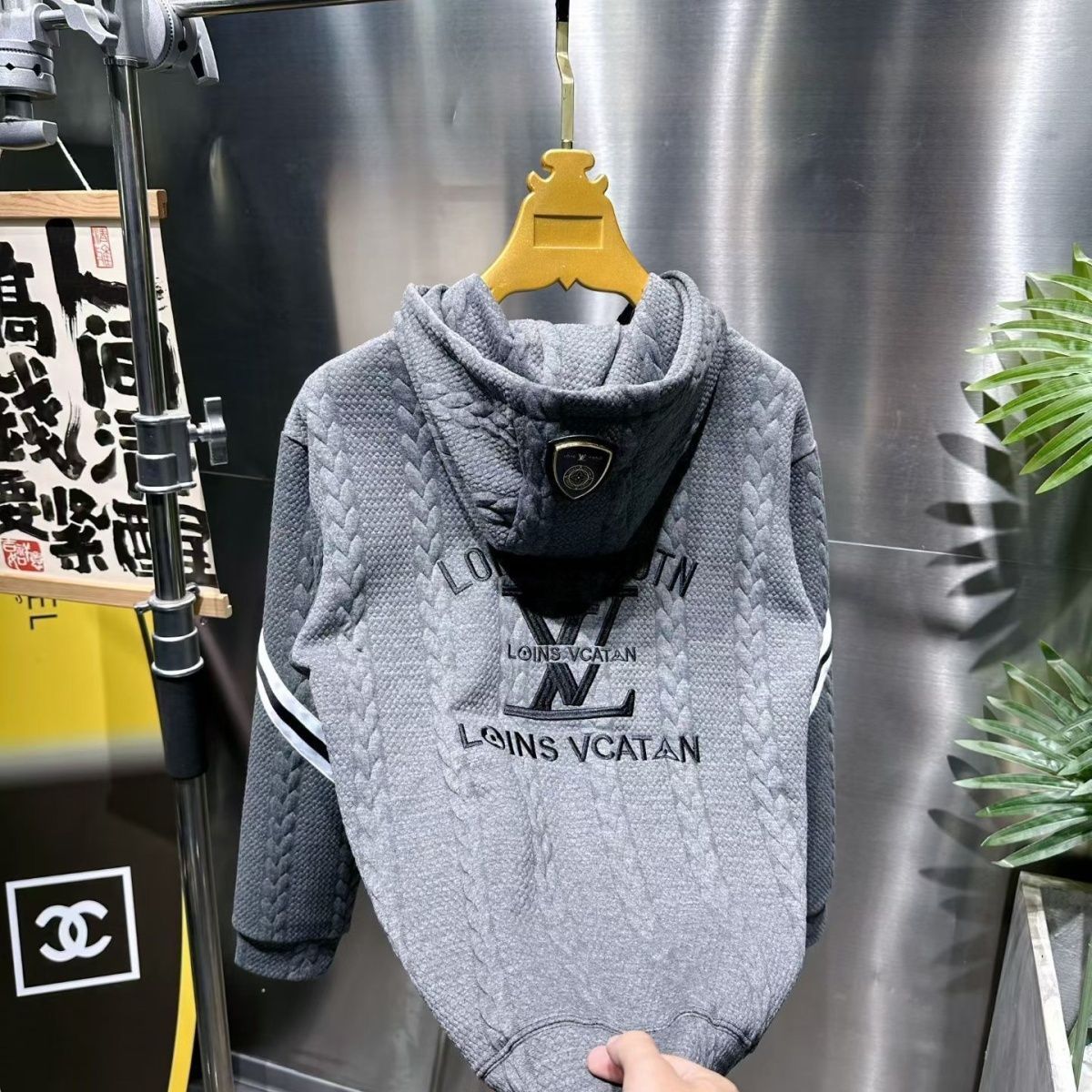 Lv スウェットシャツ#グレーのセーター