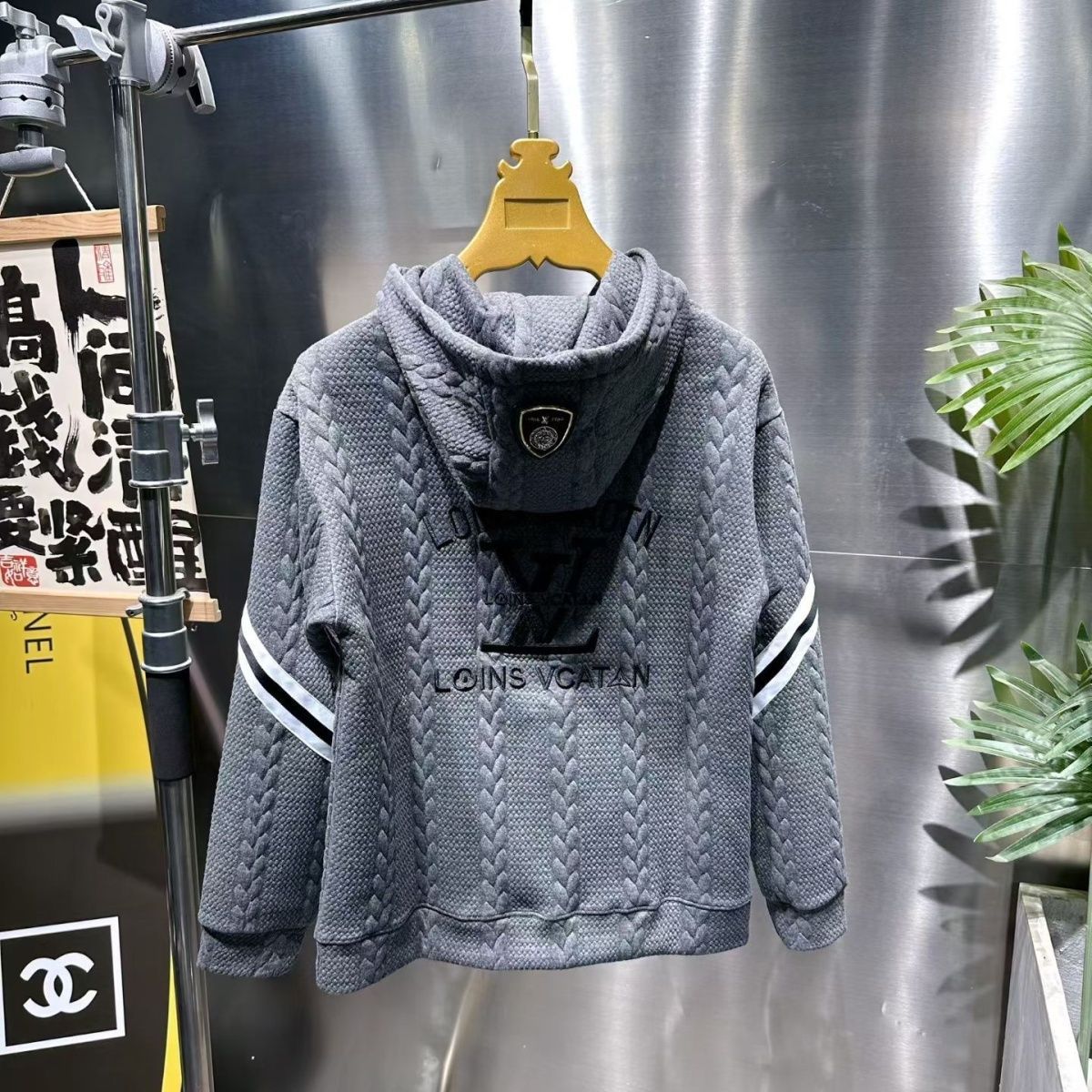 Lv スウェットシャツ#グレーのセーター