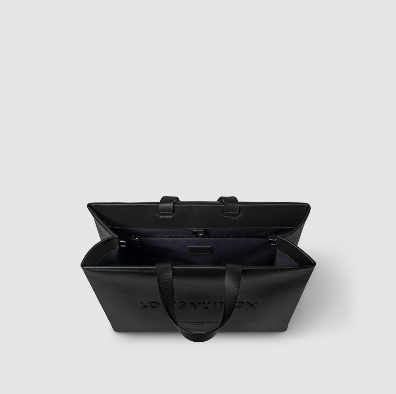 ヴィトンTシャツジャケットパンツスニーカーに合うトートバッグ