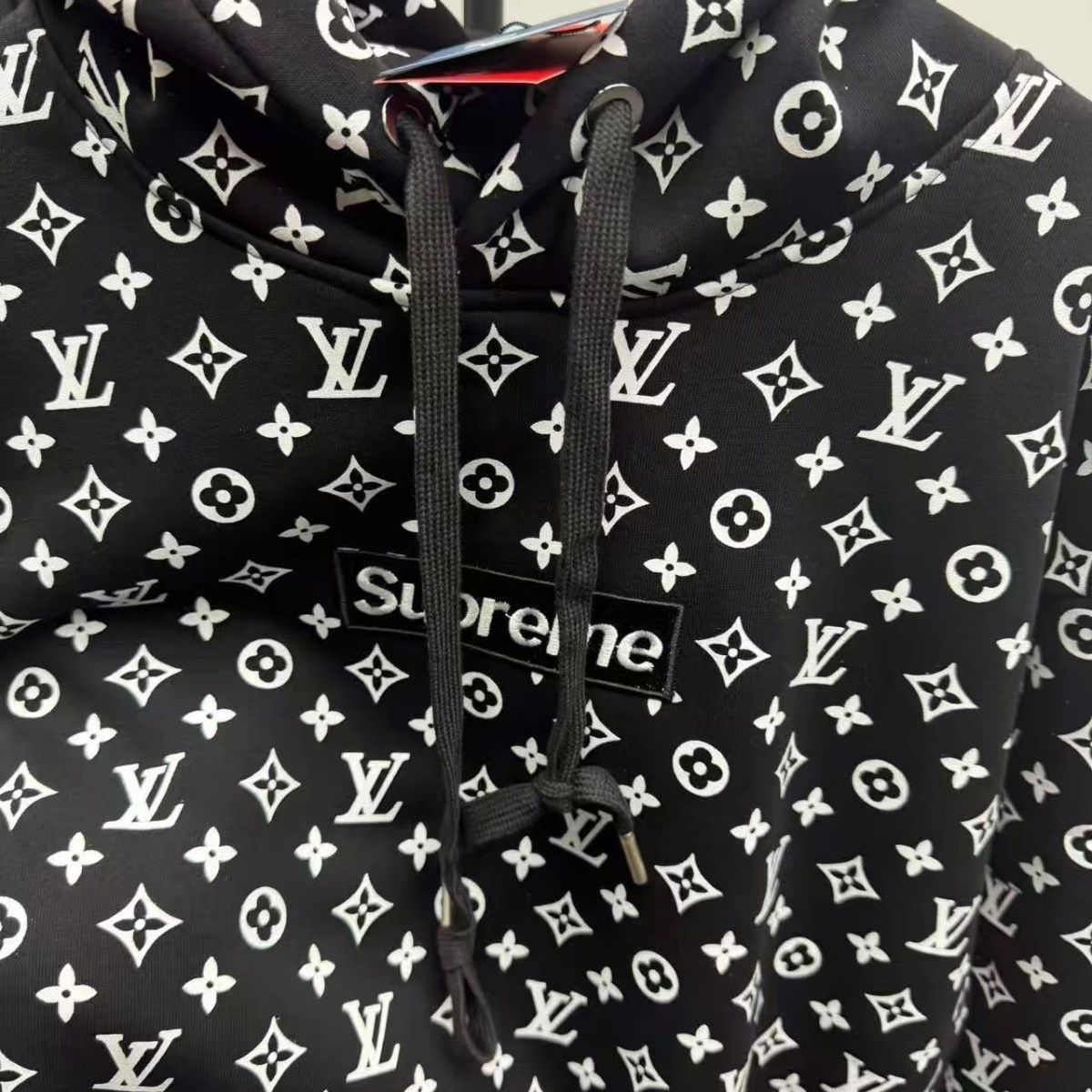 希少コラボ☆SUPREME x Louis Vuitton ボックスロゴパーカーSS17