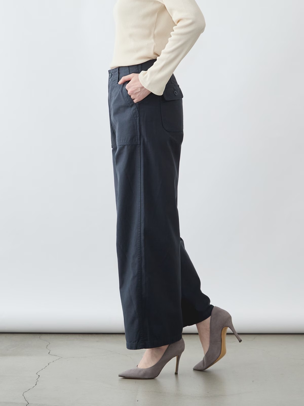 ワイドベイカーパンツ