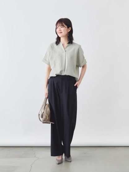 リネンライクブラウス