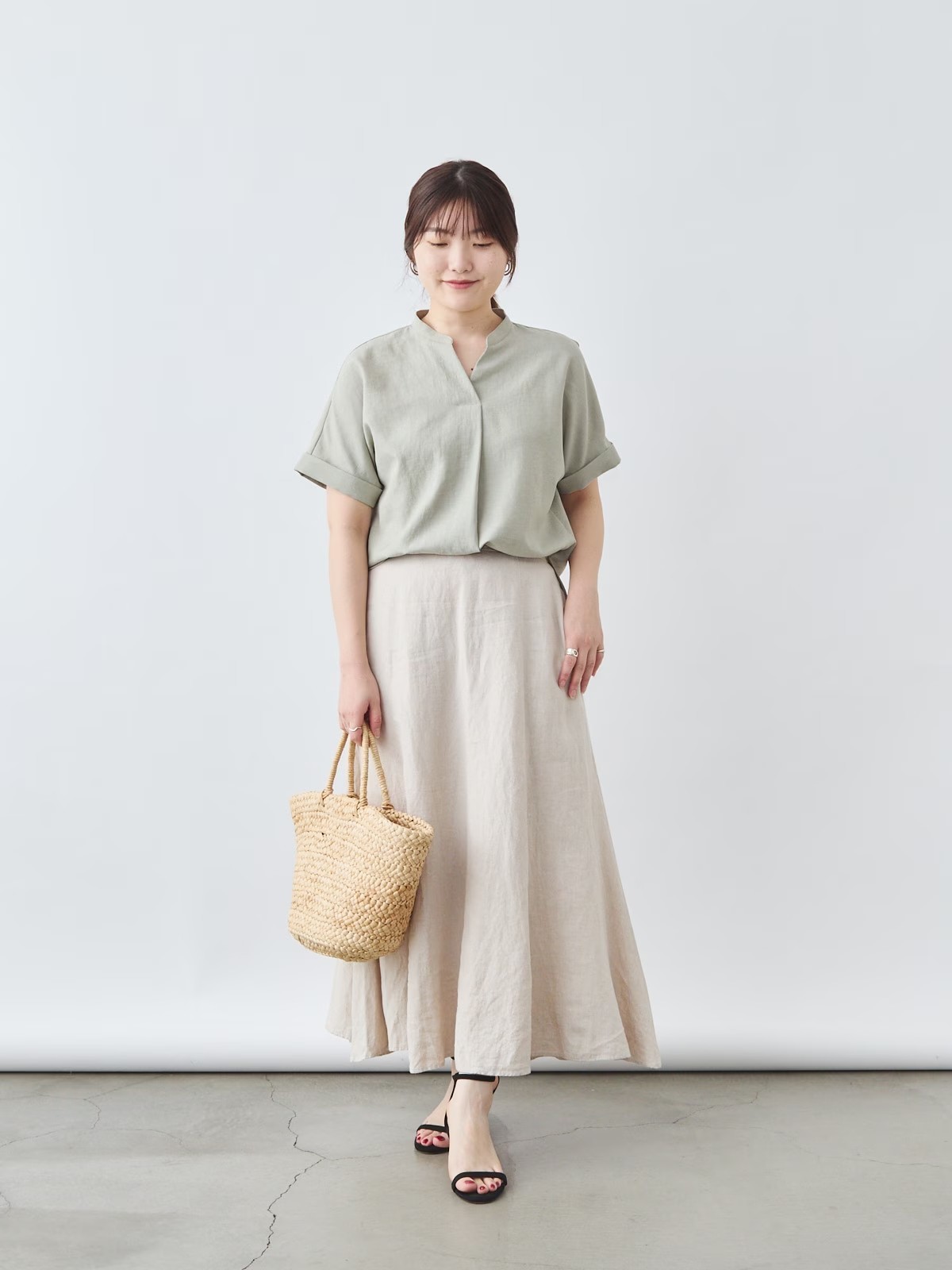 リネンライクブラウス