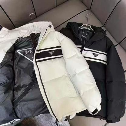 【大人気】PRADA Re-Nylonギャバジン製ダウンジャケット