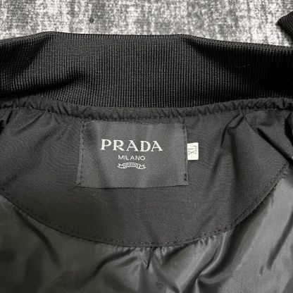 【VIPセール】PRADA 早い者勝ちセール！ダウンジャケット