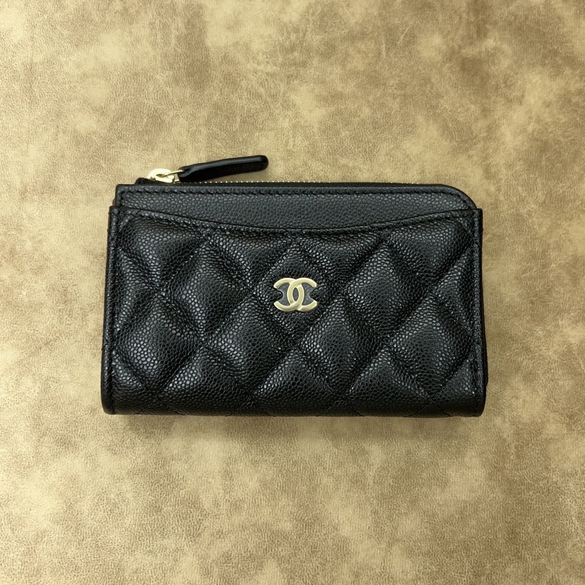国内即発 CHANEL フラグメントケース キャビア ミニ財布