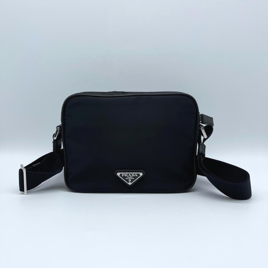 ★プラダショルダーバッグ お買い得！！