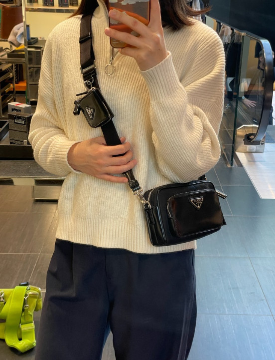 ♦PRADA♦Re-Nylon ブラッシュドレザークロスバッグ