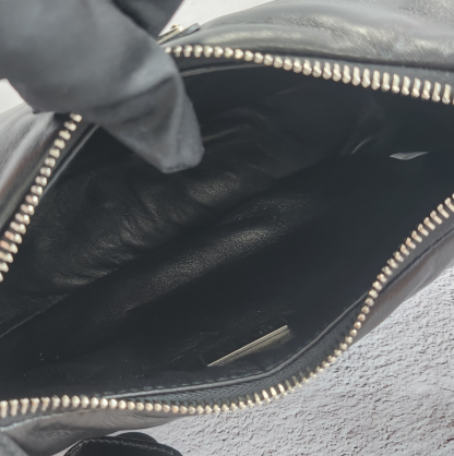 ★関税込★PRADA★Re-Edition ナッパレザー ショルダーバッグ