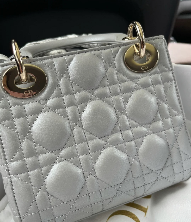 【ディオール国内配送】LADY DIOR マイクロバッグ【最短発送】