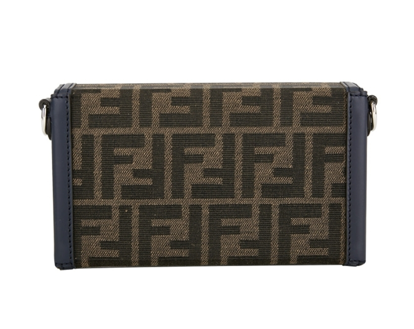 ☆送料関税込☆FENDI バゲット ソフトトランク ショルダーバッグ
