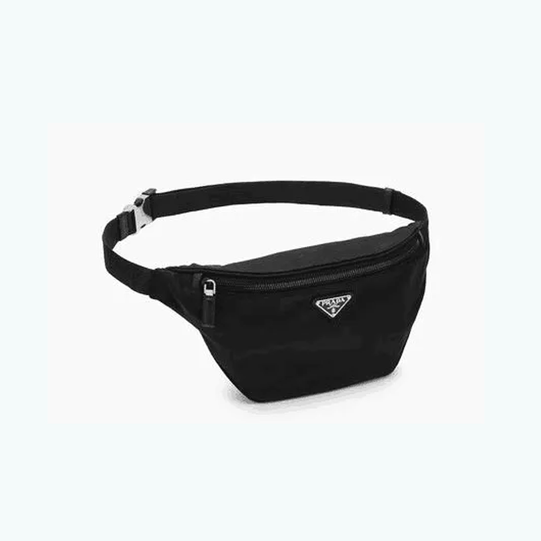 PRADA★ブラック リナイロン ベルトバッグ★関税込み