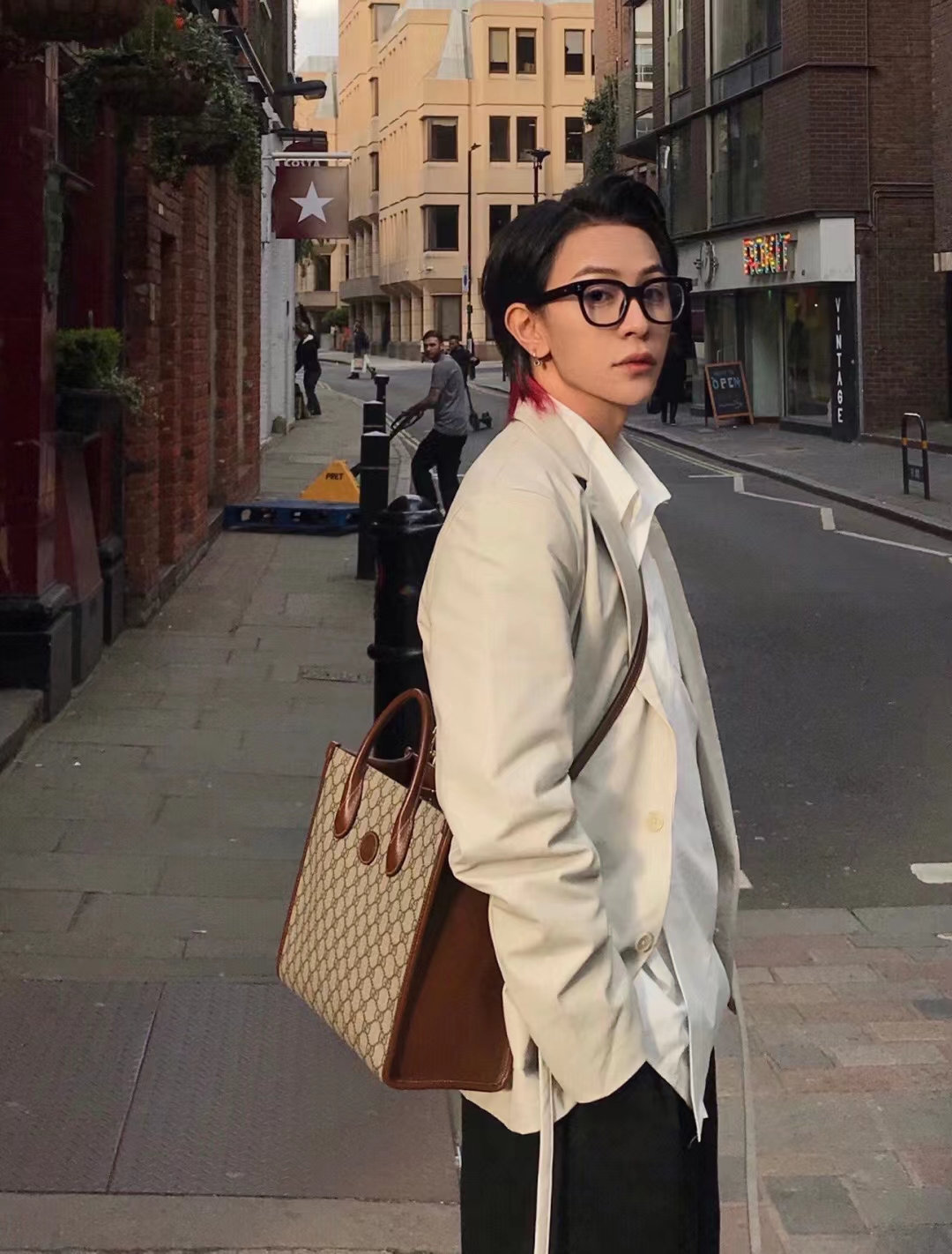 最新★GUCCI GGスプリーム スモール トートバッグ