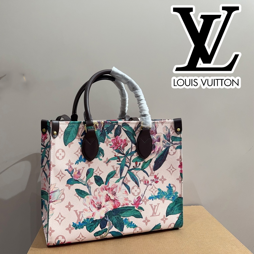 フラワー映えで主役級【Louis Vuitton】トートバッグ