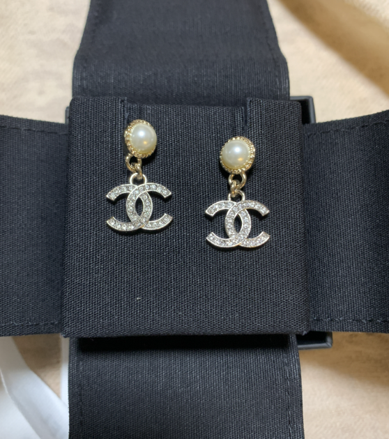 24K◆揺れるCC×パールがかわいい◆CHANEL ピアス