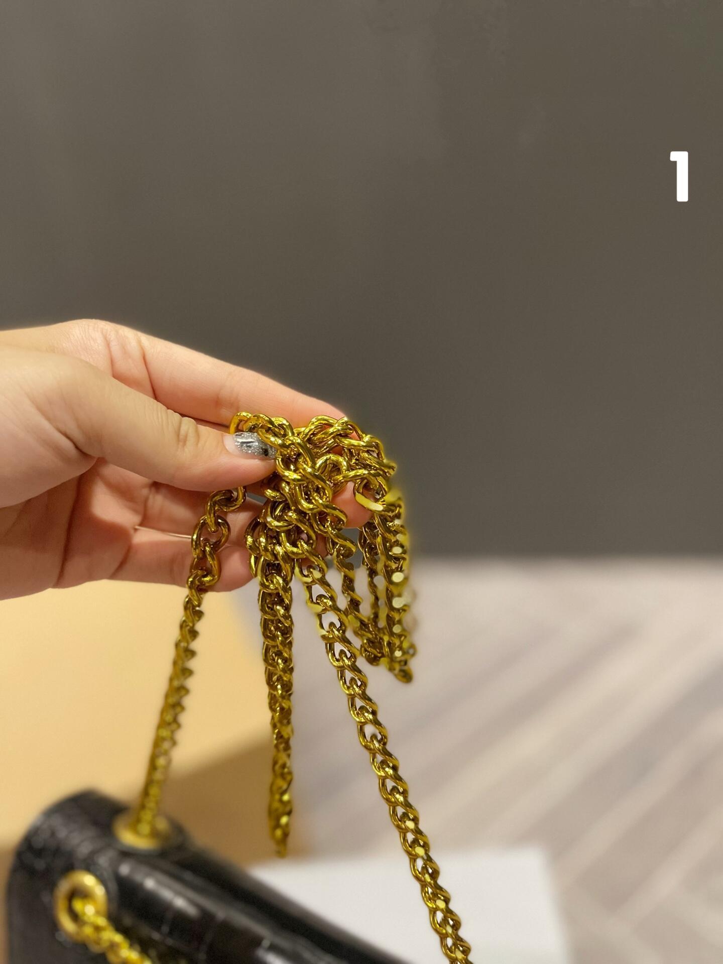 【BALENCIAGA】アワーグラスシェイプ XS ハンドルバッグ