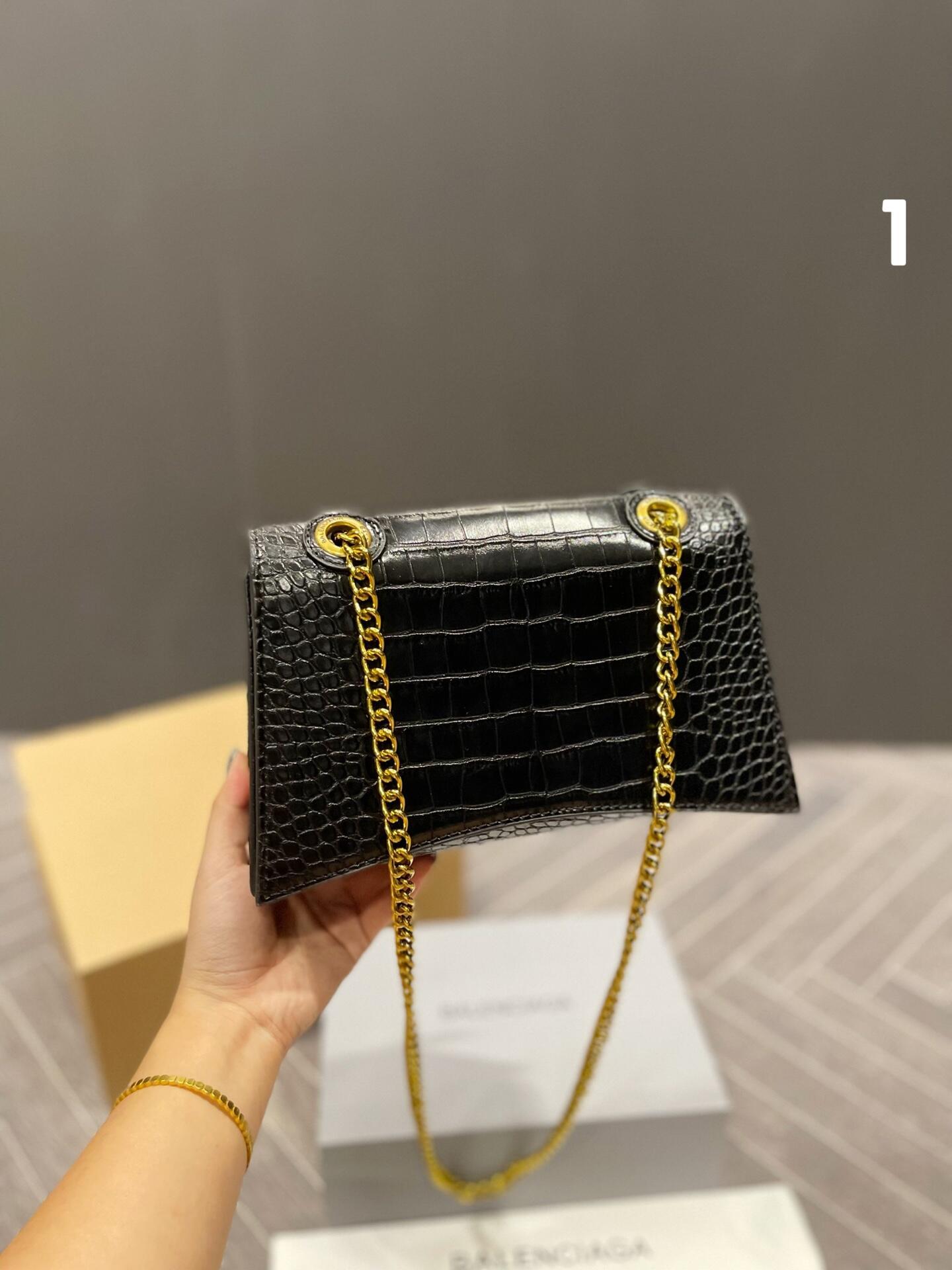 【BALENCIAGA】アワーグラスシェイプ XS ハンドルバッグ