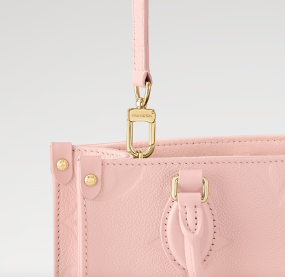 使いやすいサイズ♪ Louis Vuitton オンザゴー PM 3色