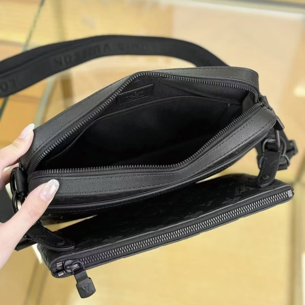 ◆ちょっとした外出に【 LV 】トリオ・メッセンジャー