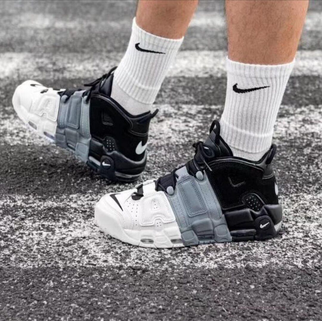 ナイキエアモアアップテンポトレカラー（GS）3色ステッチ