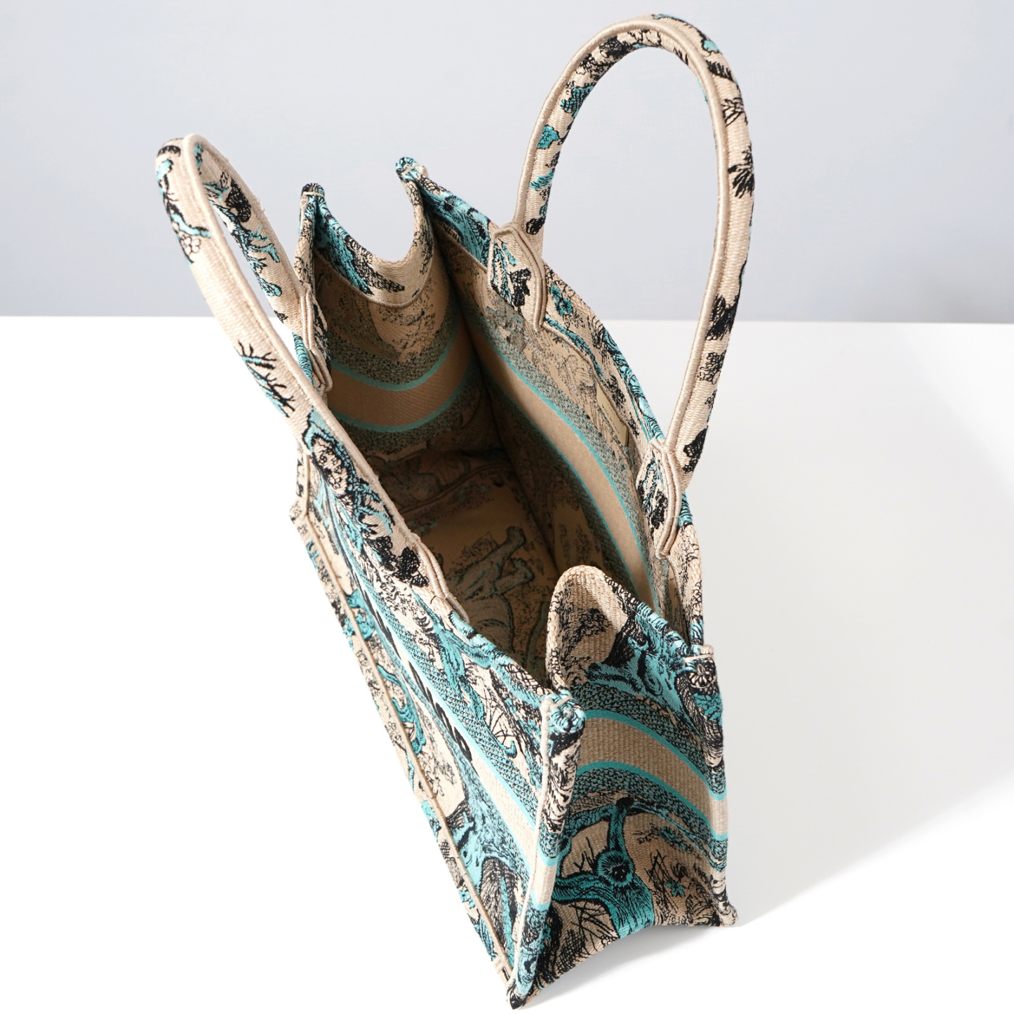 Dior ディオール ブックトート バッグ ミディアム M1296ZEGO