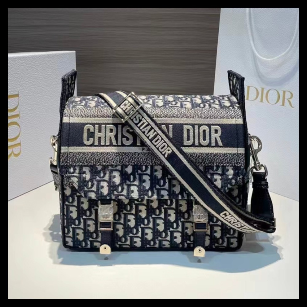 【お洒落♪】Dior DIORCAMP ミディアムバッグ