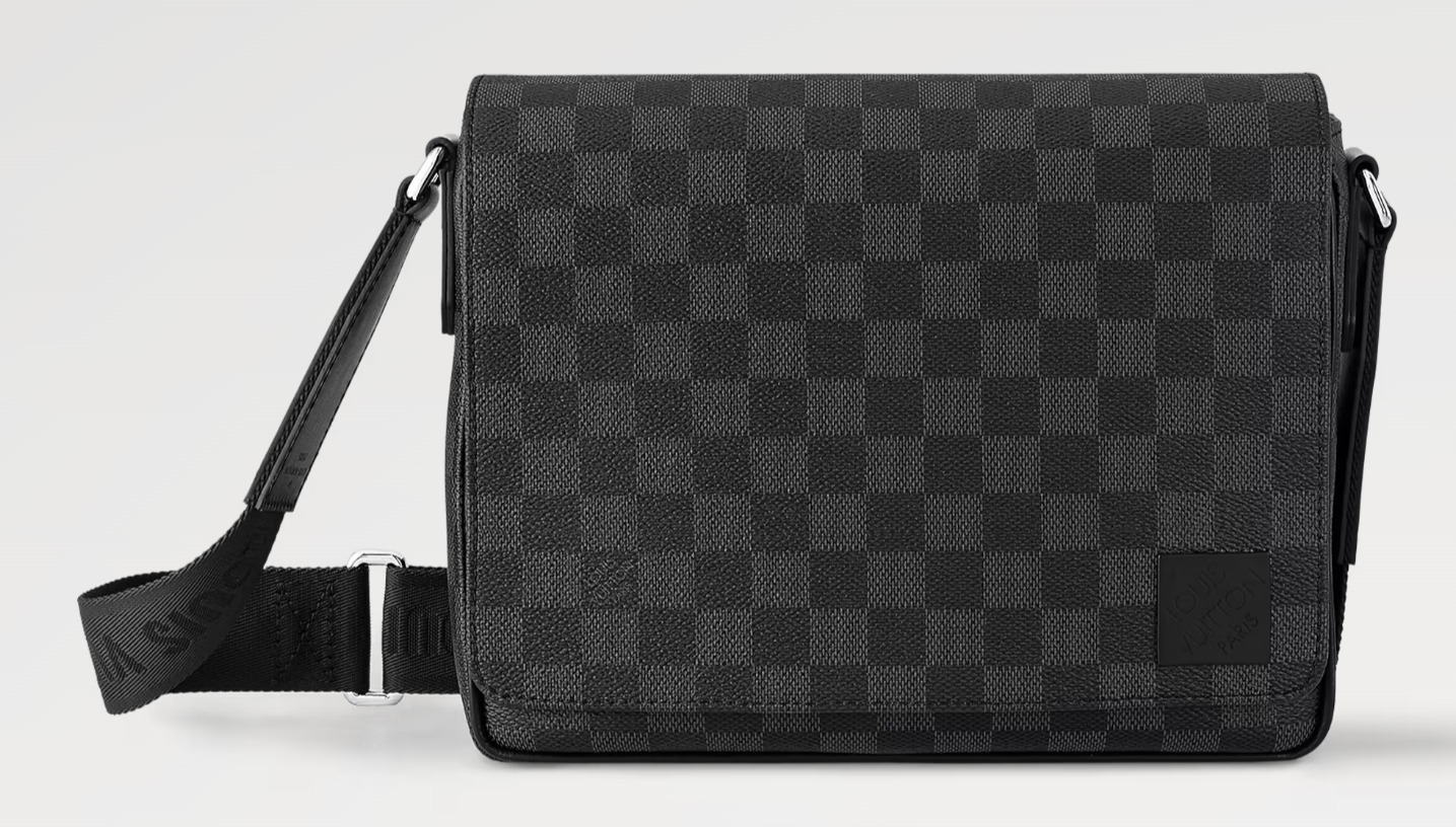 ☆安心の国内発送☆LV ディストリクト PM NV3　新モデル☆素敵♪