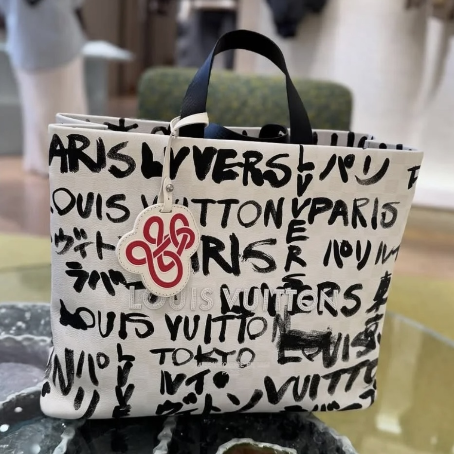 【お洒落なコラボアイテム♪】ルイヴィトン トートバッグ