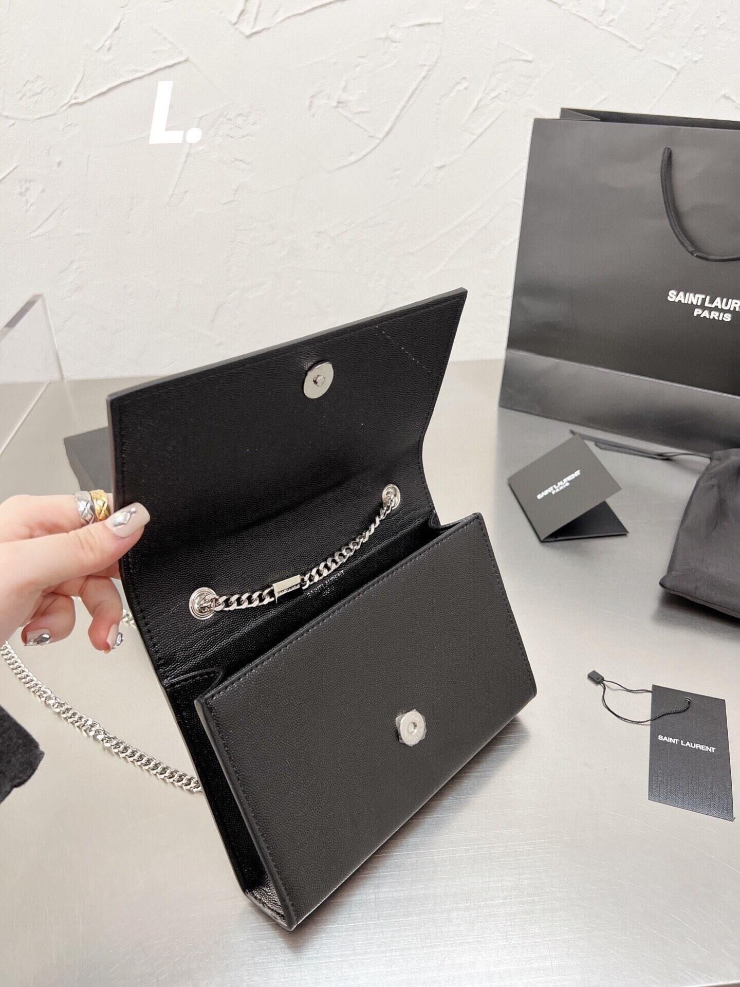 Saint Laurent◎Kate チェーンウォレット 695111BOW0J1000