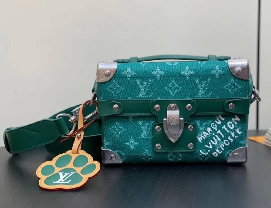 【平野紫耀愛用 /肉球チャーム】Louis Vuitton トランクバッグ