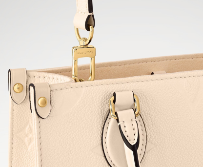 使いやすいサイズ♪ Louis Vuitton オンザゴー PM 3色