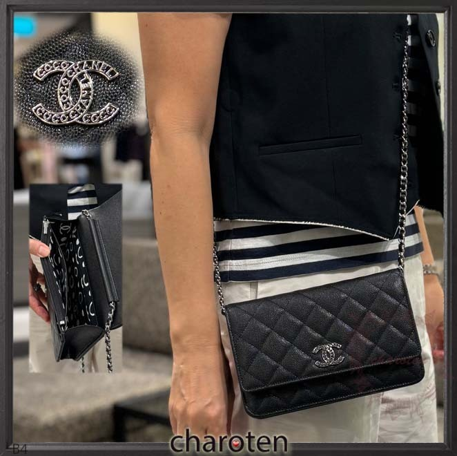 【裏地可愛い】COCO CHANELロゴ入りCC♪チェーンウォレット