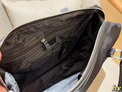 【セール】PRADA プラダ ストラップ付き ナイロン トート 1BG189