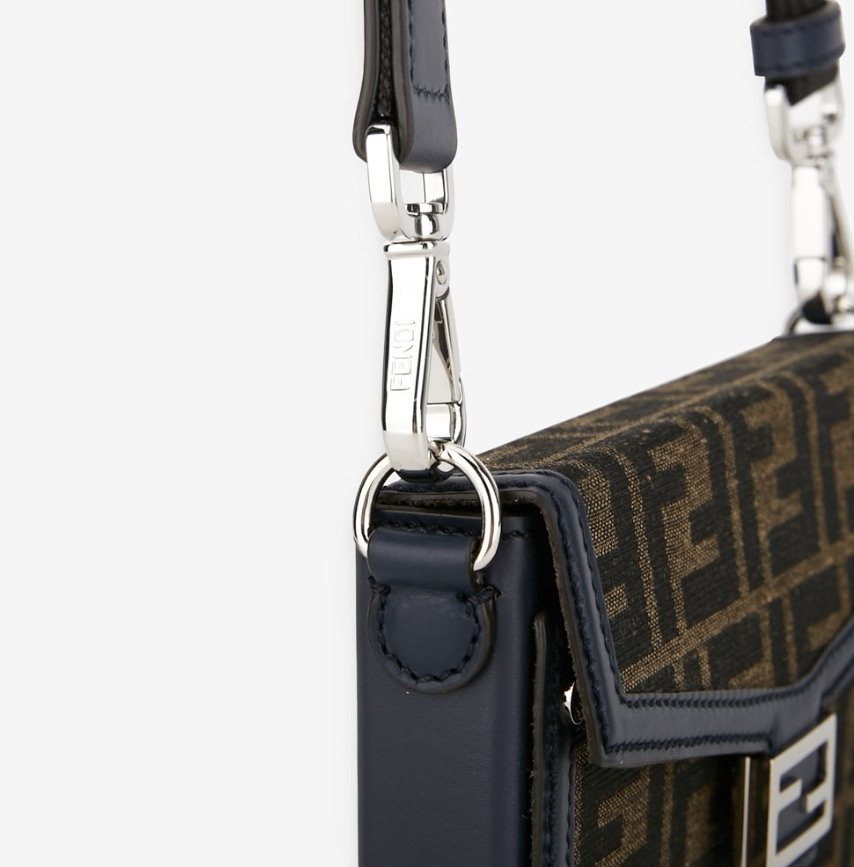 ☆送料関税込☆FENDI バゲット ソフトトランク ショルダーバッグ