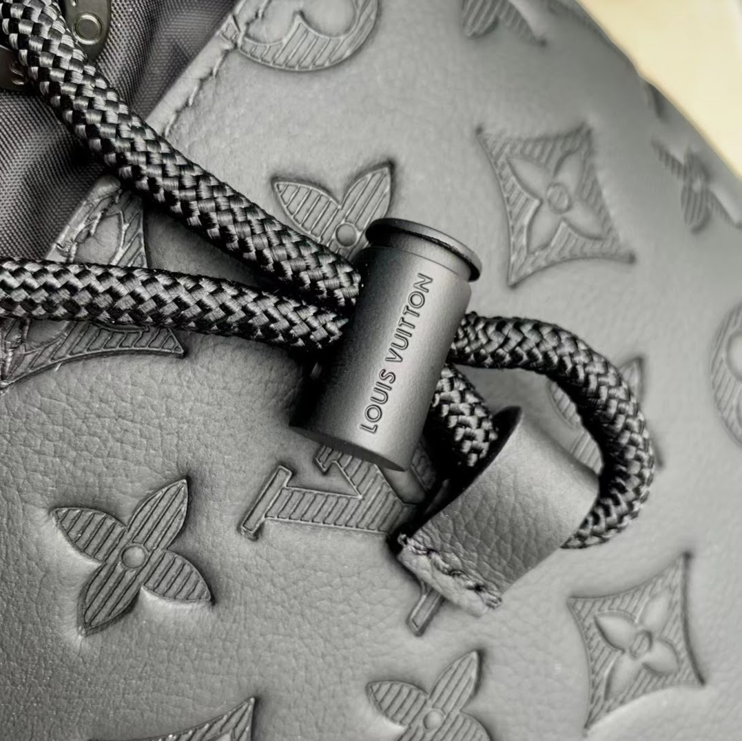 ◆コンパクト【 Louis Vuitton 】ノエ・スリング