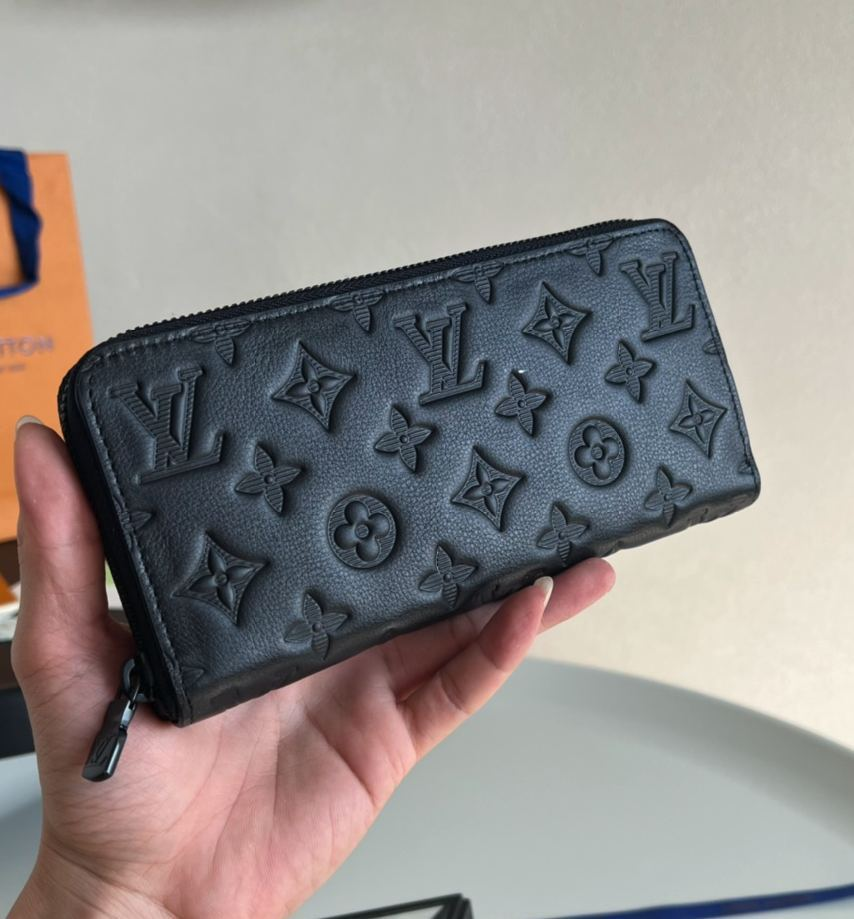 格好良い☆ Louis Vuitton ジッピーウォレット SO BLACK