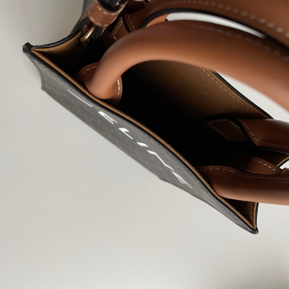 【国内即発】セリーヌ トリオンフ キャンバス ミニ トートバッグ