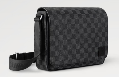 ☆安心の国内発送☆LV ディストリクト PM NV3　新モデル☆素敵♪