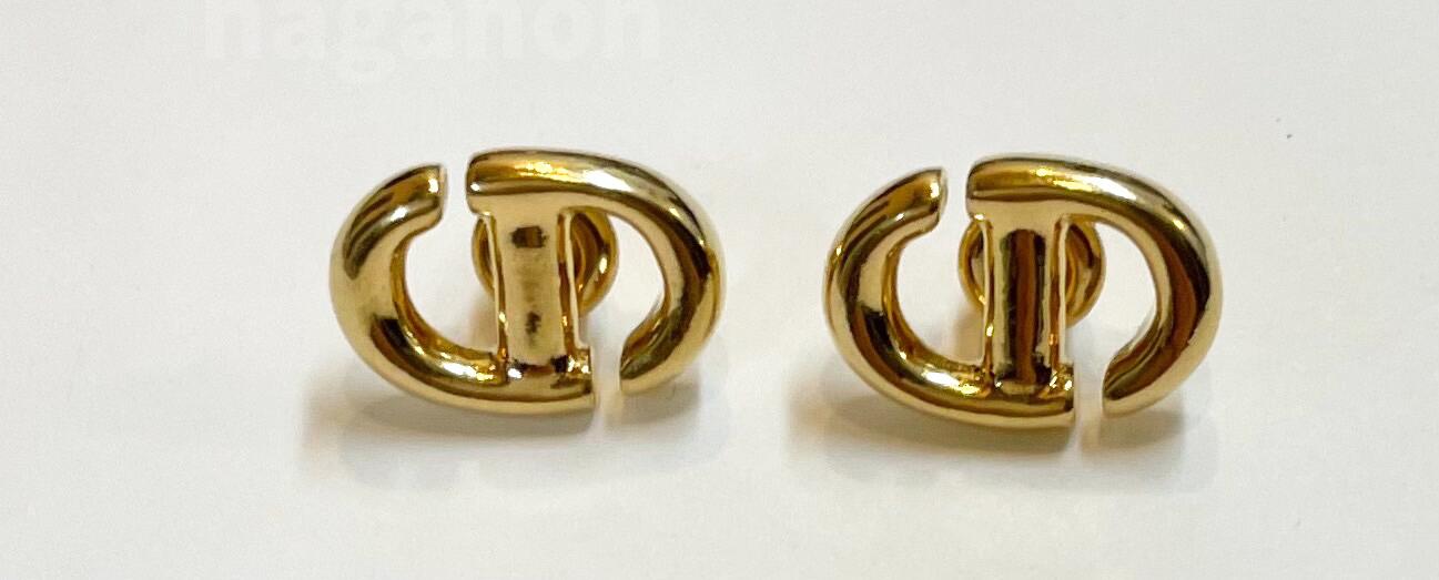 【国内直営即発】タイムレス！DIOR★CD NAVY スタッズ ピアス