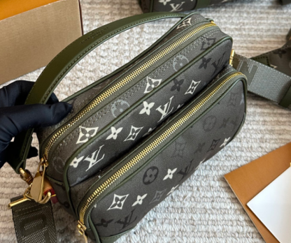 新作*LV*Nil カーキグリーンモノグラム ショルダーバッグ M27095