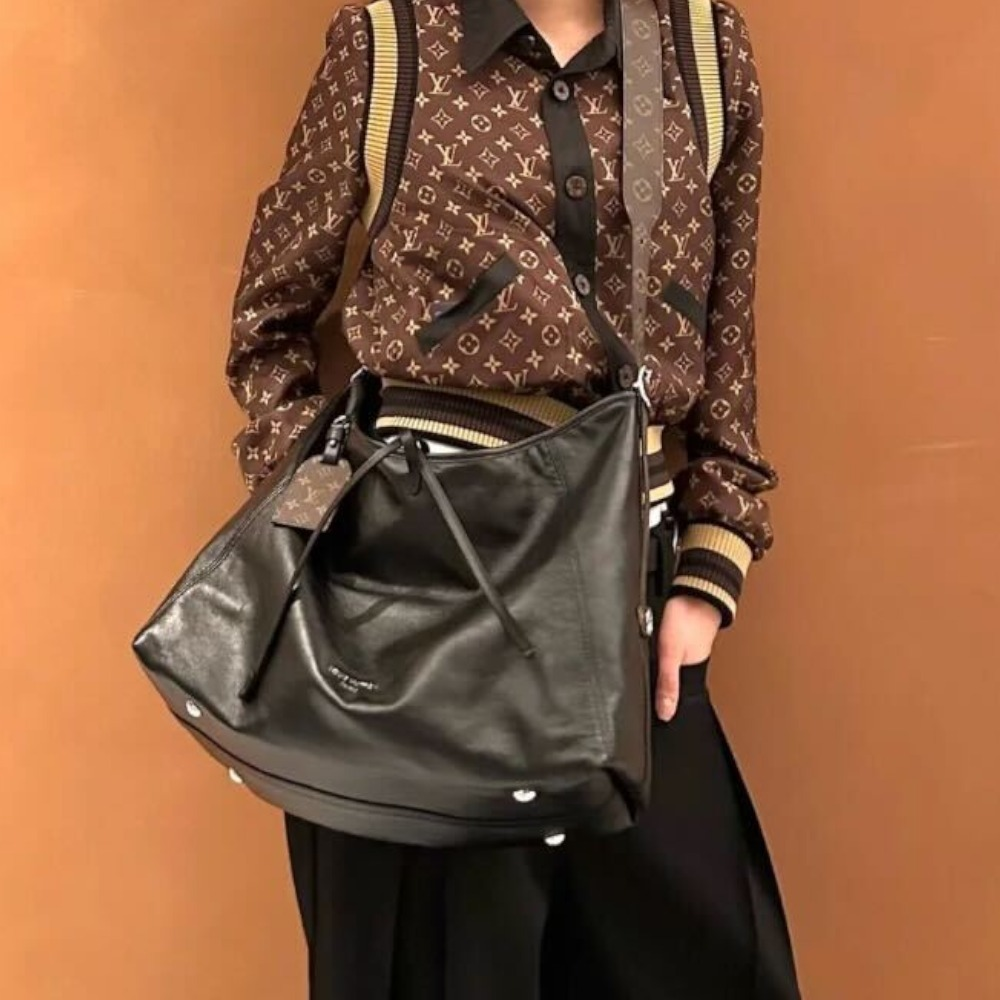 【大容量で実用的♪】ルイヴィトン キャリーオールダーク MM