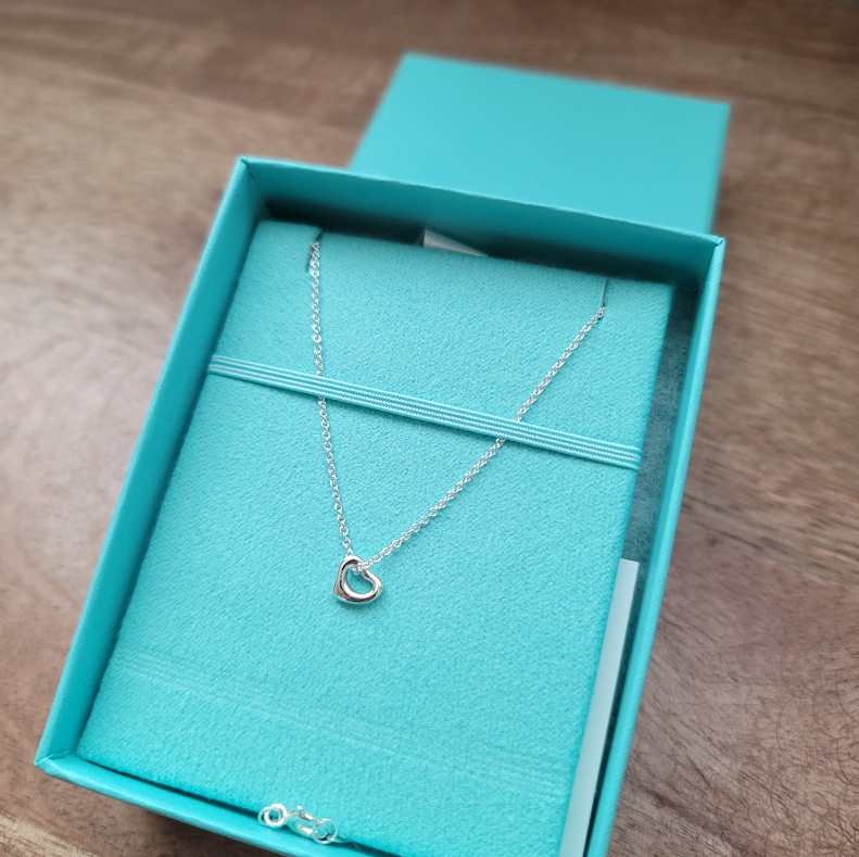 Tiffany☆シンプル 大人気 オープン ハート ペンダント 送料込!