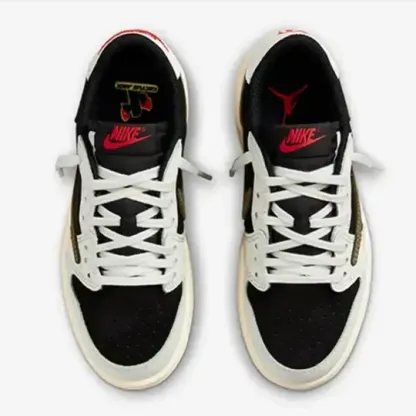 Travis Scott x Air Jordan 1 Low (トラヴィス・スコットxエア・ジョーダン1ロー)