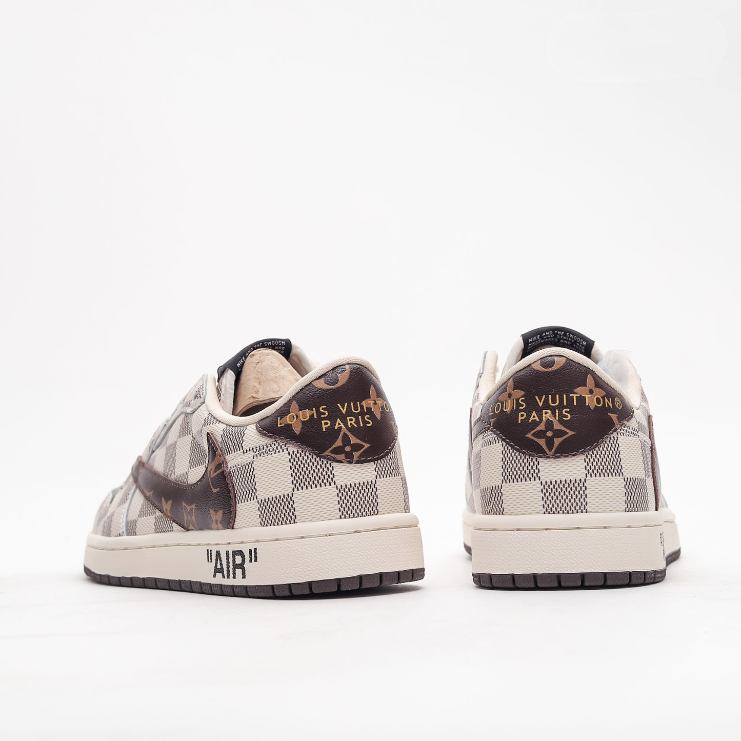 【日本未入荷】Louis Vuitton x Travis Scott x Nike Air Jordan 1 Low OG SP"Damier Azur/LV Monogram"【正規品】[代金引換]