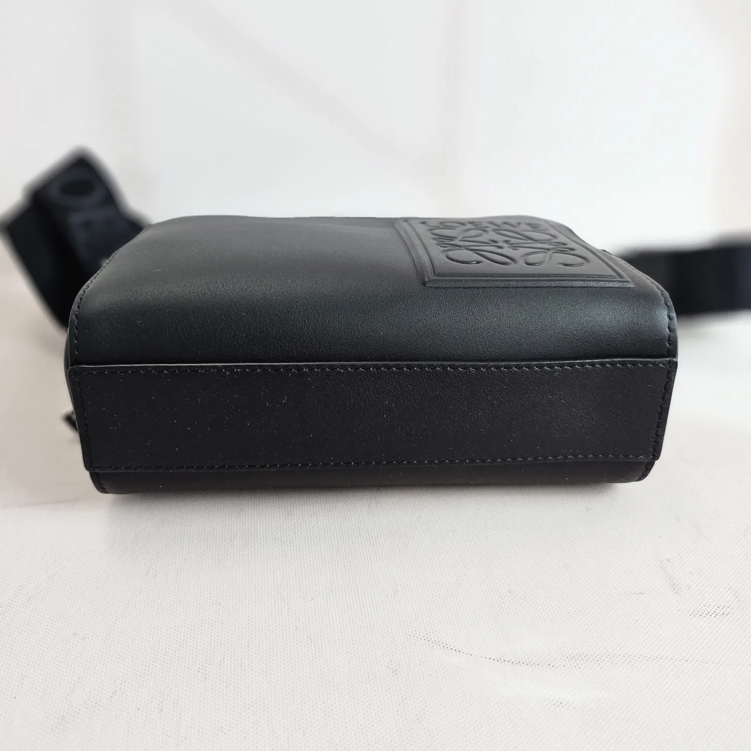 ★人気★【LOEWE】★MINI CAMERA ショルダーバッグ★