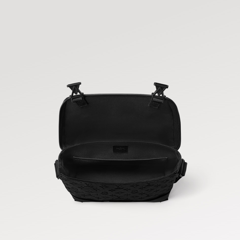 ◆幅広く活躍【 LV 】メッセンジャー・ヴォワヤージュ PM