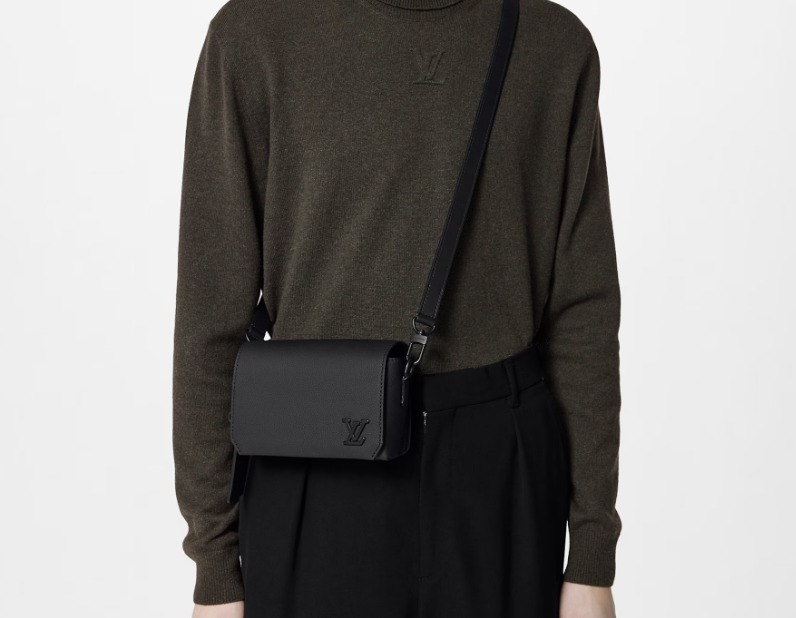 【メンズに大人気】Louis Vuitton　ウエアラブル　ウォレット